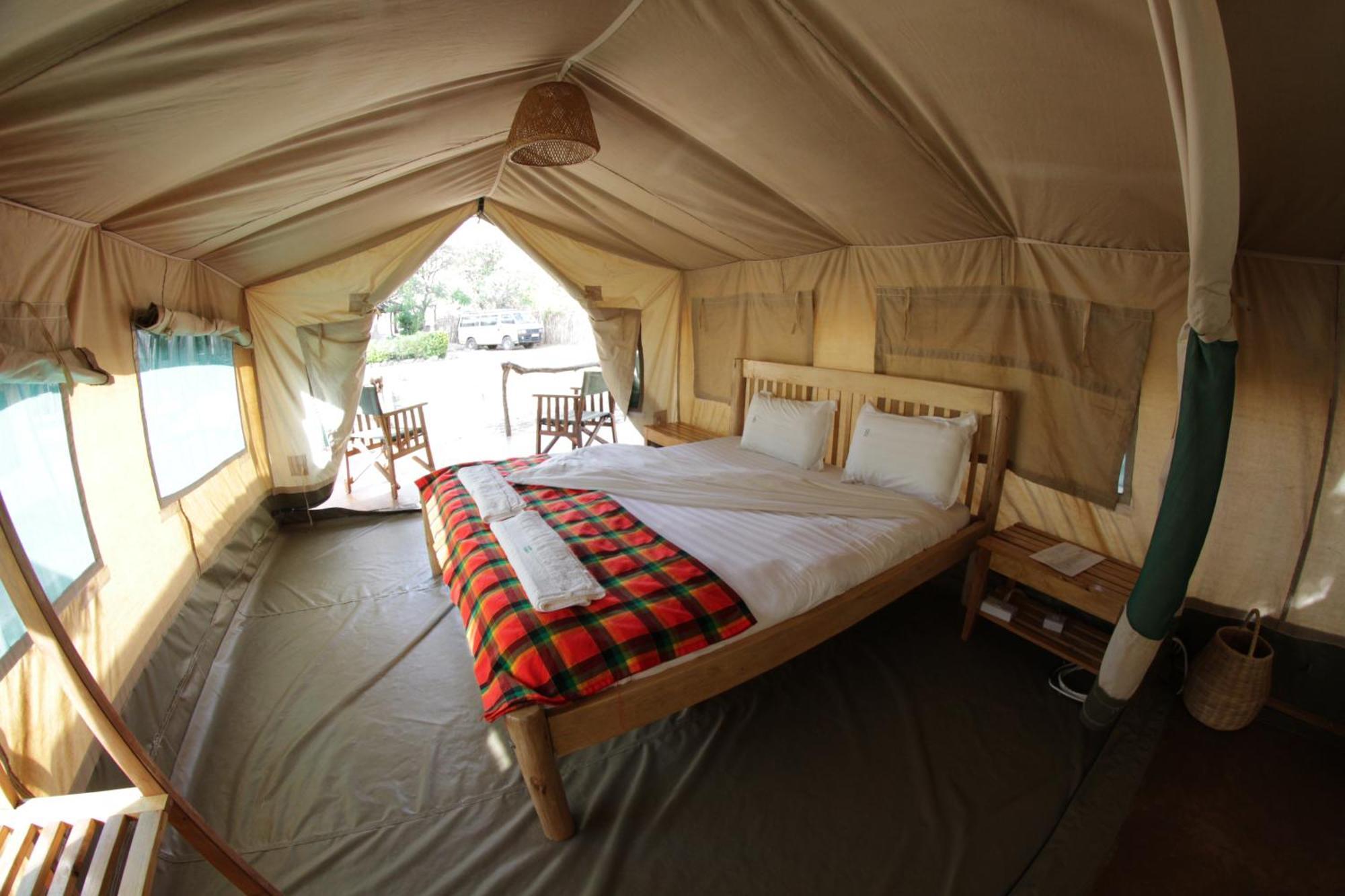 Kara-Tunga Safari Camp Panzió Moroto Kültér fotó