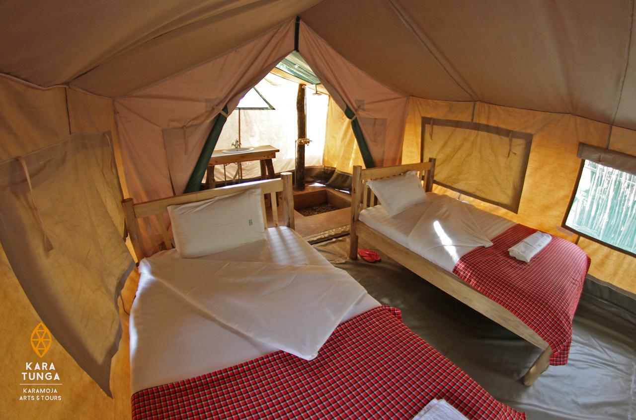 Kara-Tunga Safari Camp Panzió Moroto Kültér fotó